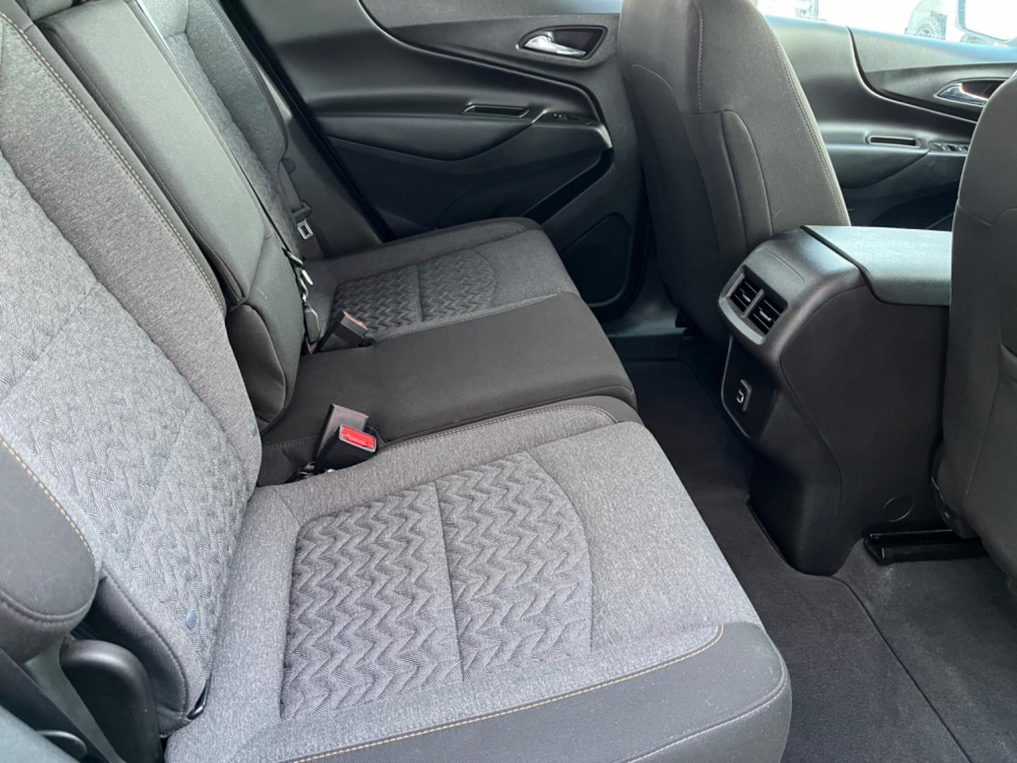 2022 Silver /charcoal cloth Chevrolet Equinox LT AWD (3GNAXUEV4NL) with an 1.5L L4 DOHC 16V TURBO engine, 6A transmission, located at 1960 Industrial Drive, Wasilla, 99654, (907) 274-2277, 61.573475, -149.400146 - Photo#14